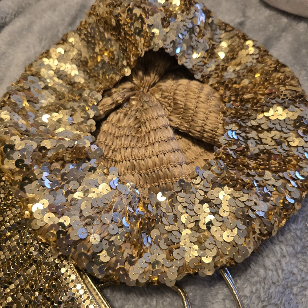 Gold Sequin Beret unbranded and Whiting & Davis Clutch - Picture 4 of 7